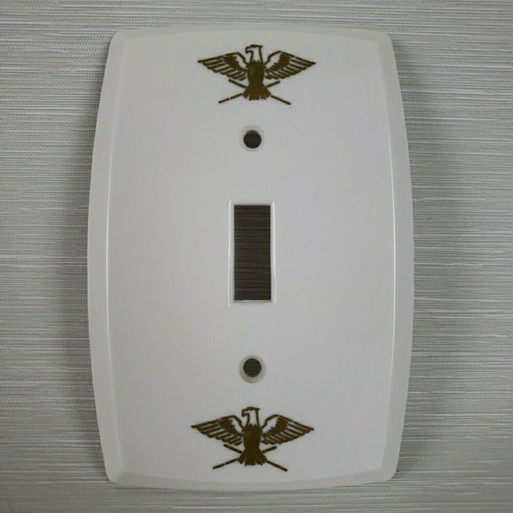 Vintage Gold Eagle Toggle Switch Light Cover Hard Plastic MCM America Patriotic